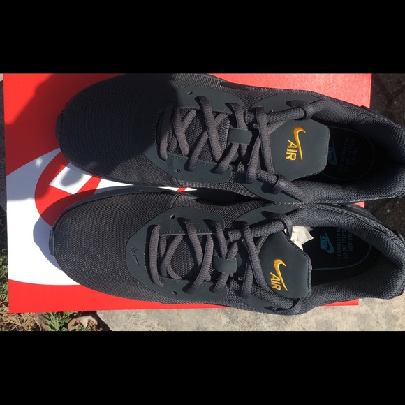 Nike Air Max Oketo running sneaker - Picture 3 of 4